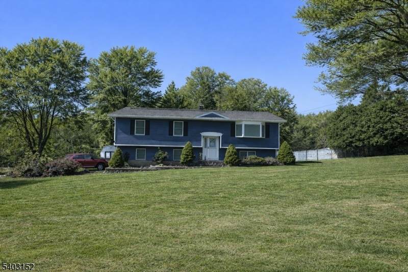 2 Robert St - Photo 1