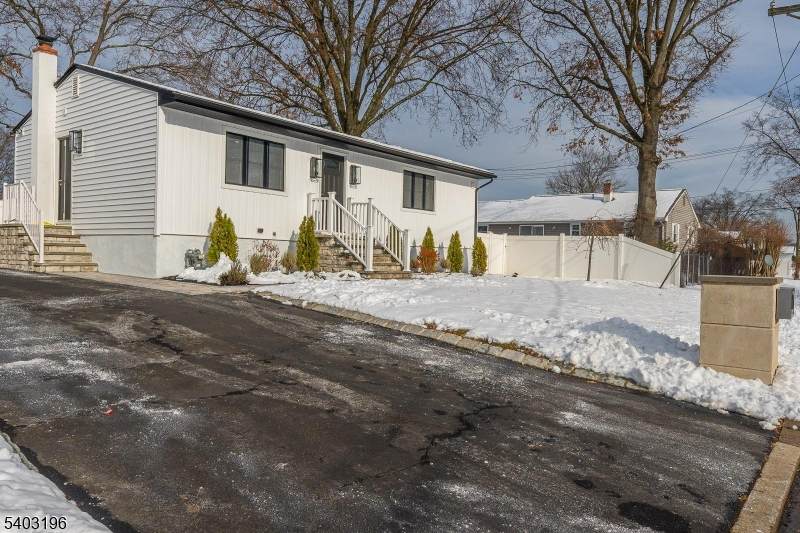 160 Grandview Ave - Photo 1