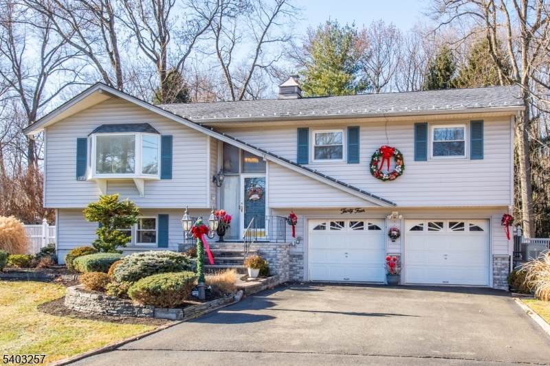 34 Carlos Dr - Photo 1