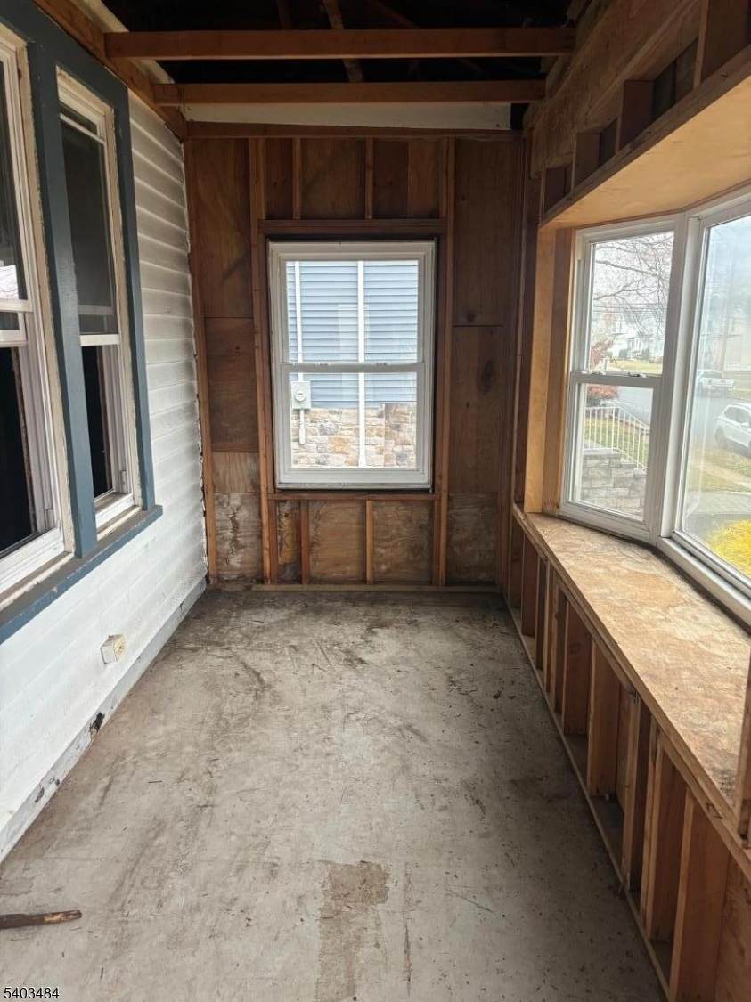 514 Downer St - Photo 1