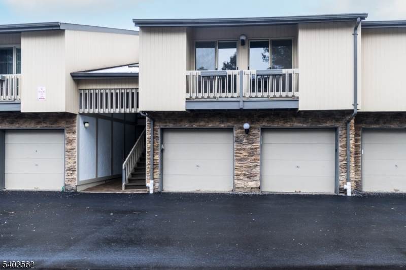 43 Colton Cir - Photo 1