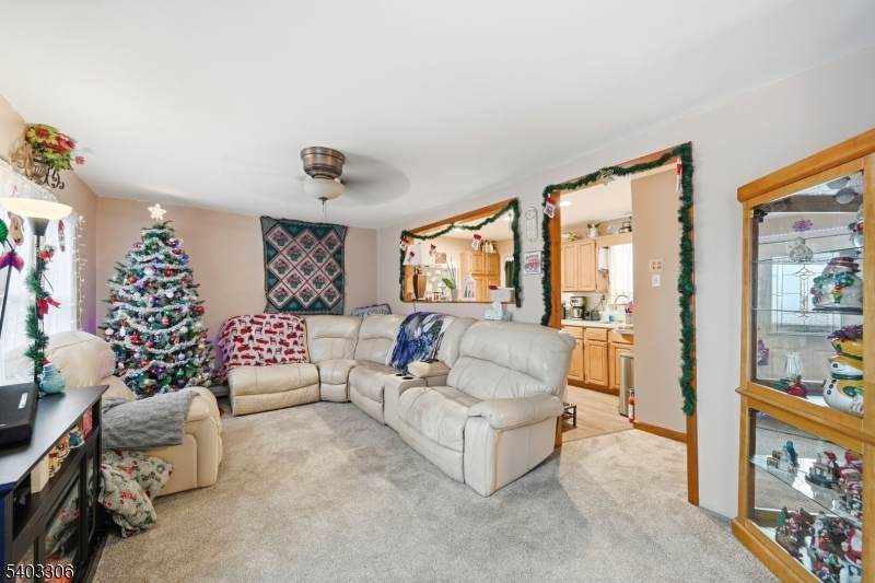12 Quill St - Photo 1