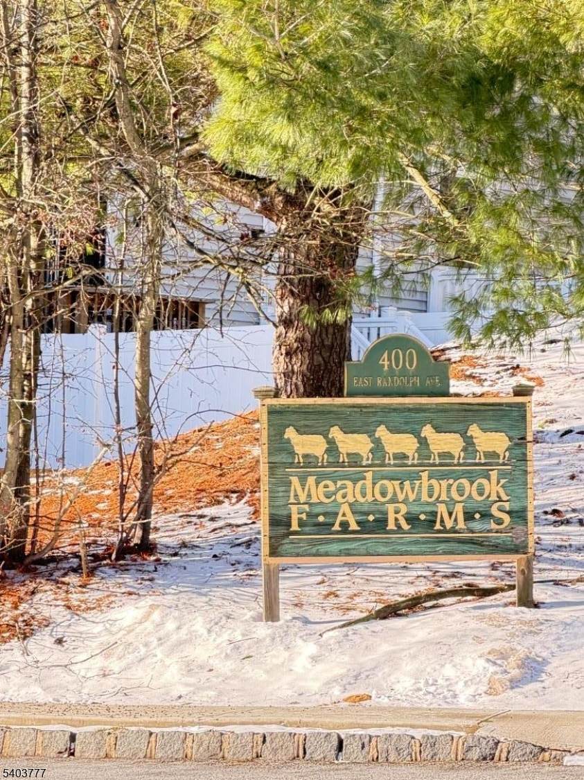 400 E Randolph Ave - Photo 1