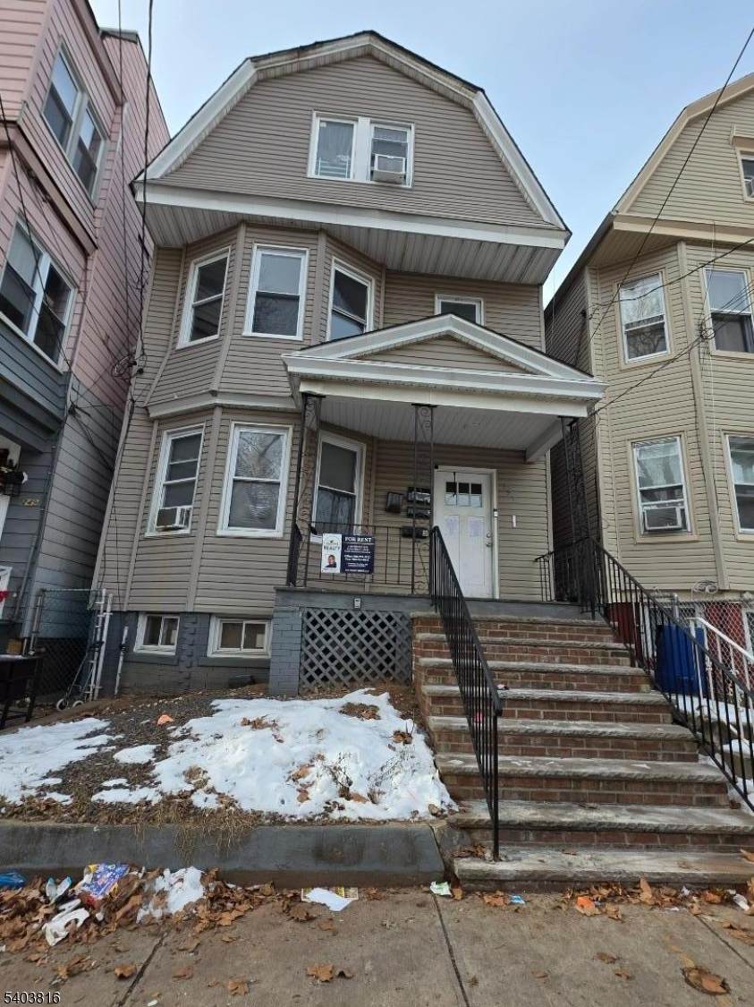 251 Ellis Ave - Photo 1