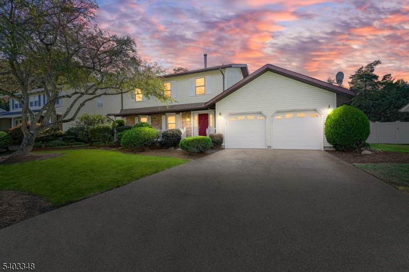 16 Agawam Dr - Photo 1