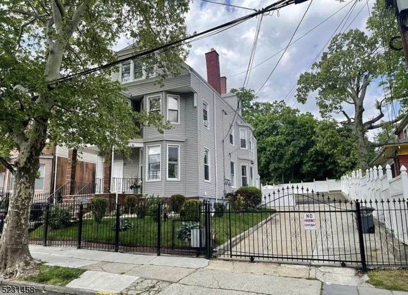 11 Carteret St - Photo 1