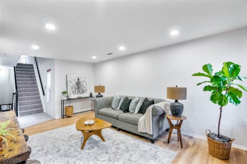 8 Springholm Drive - Photo 1