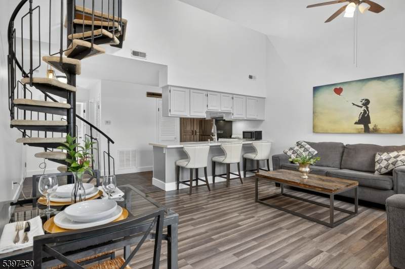 2 Sugarbowl Ct U4 - Photo 1