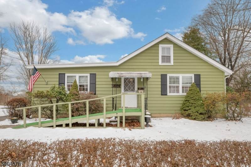 40 Mountain Ave - Photo 1