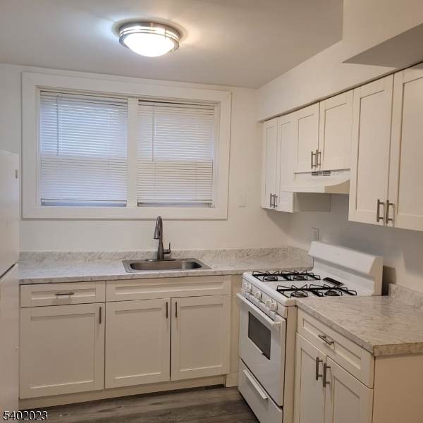 626 Clarkson Ave - Photo 1