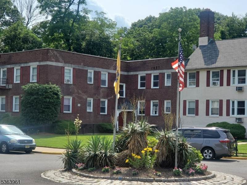 935 E Front St - Photo 1