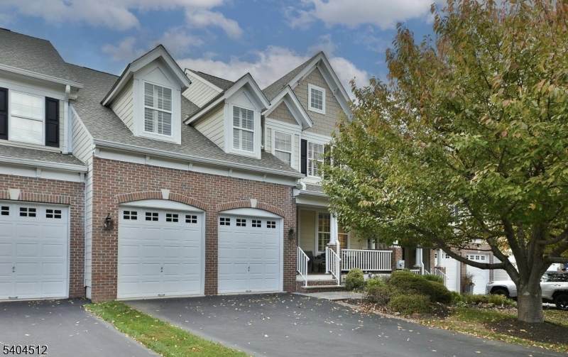 617 Heath Ct - Photo 1