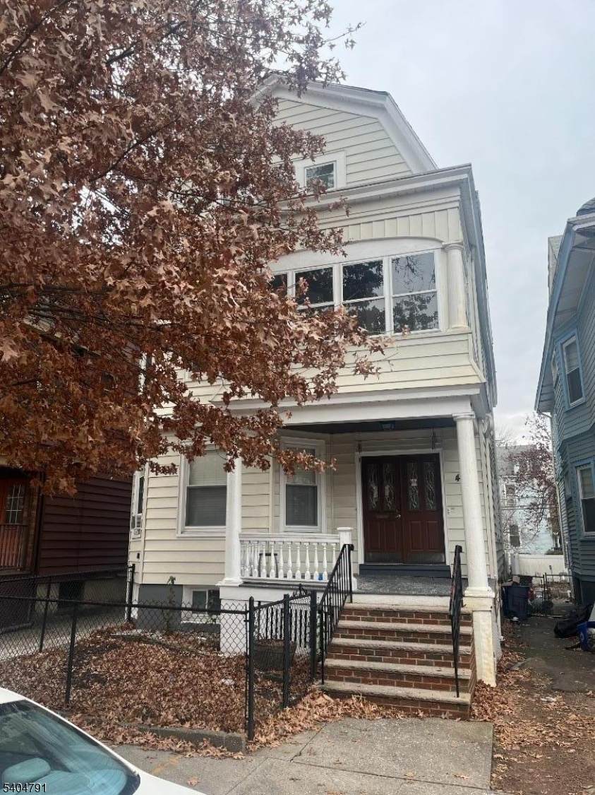 45 N 17Th St - Photo 1