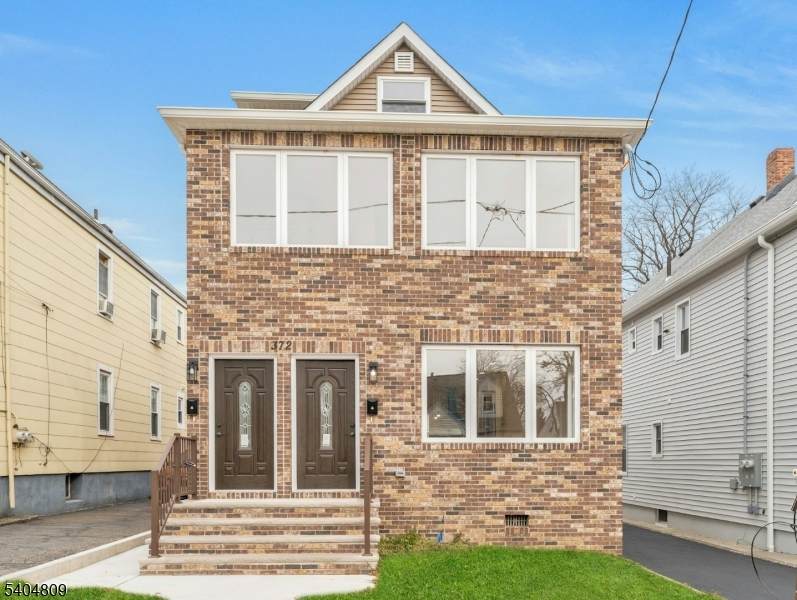 372 Rutherford Blvd - Photo 1