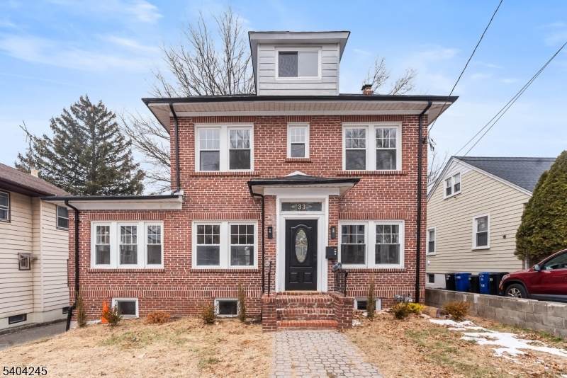 33 Robertson Rd - Photo 1