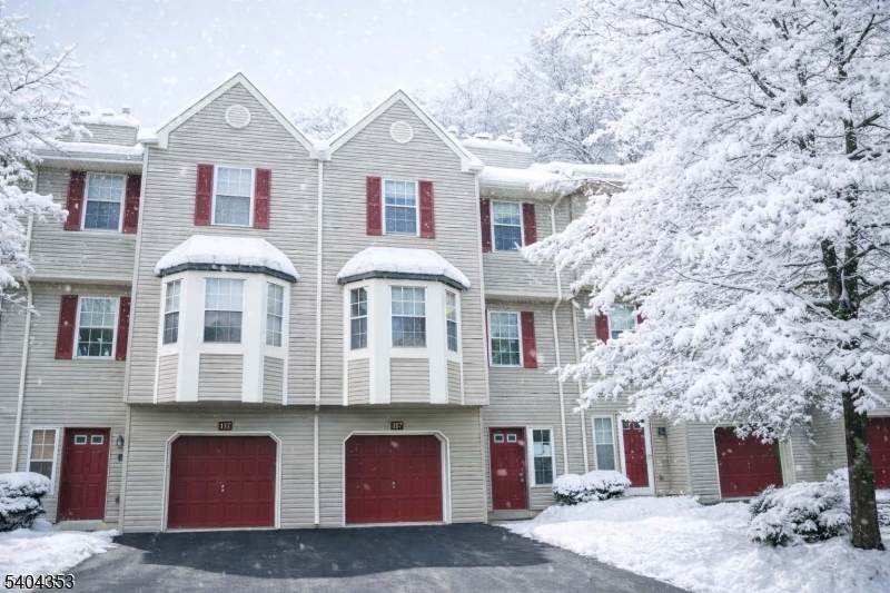 127 Pinehurst Dr - Photo 1