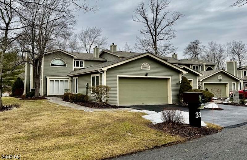 33 Stone Row Ln - Photo 1