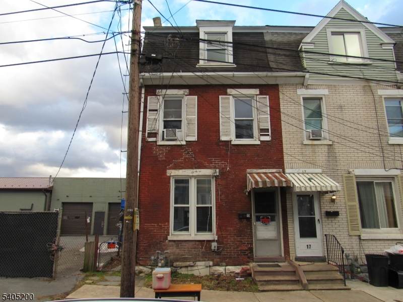 15 Reese Ct - Photo 1