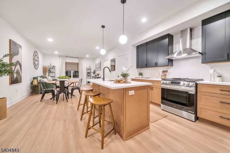 204 Encampment Ct - Photo 1