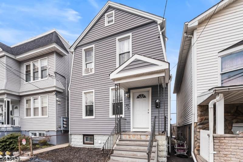 48 Arverne Ter - Photo 1