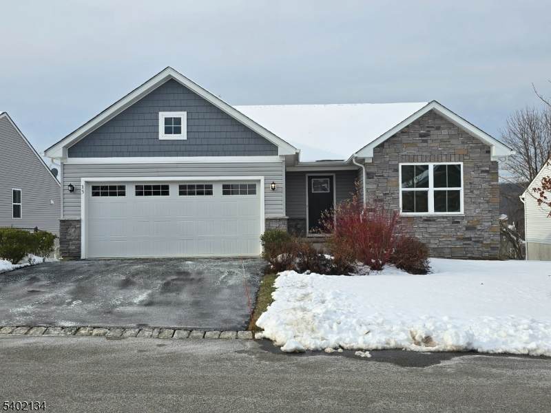 15 Coventry Rd - Photo 1