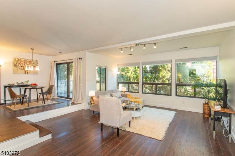 105 River Rd - Photo 1