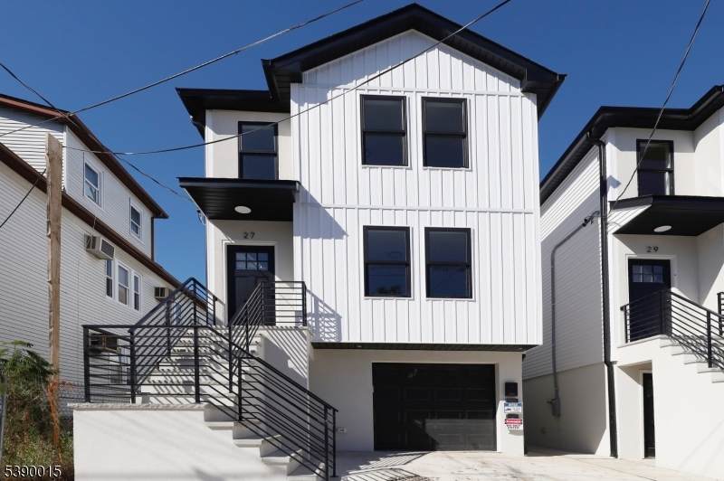 27 Robert St - Photo 1