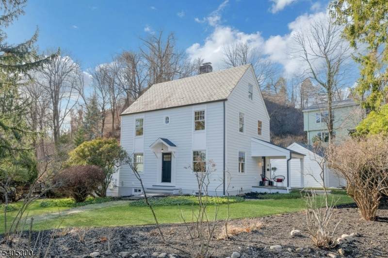 30 Edgecliff Rd - Photo 1