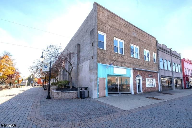 729 E Landis Ave - Photo 1