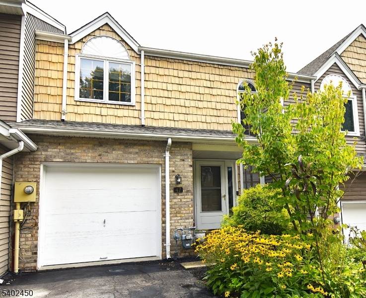 47 Edgefield Dr - Photo 1