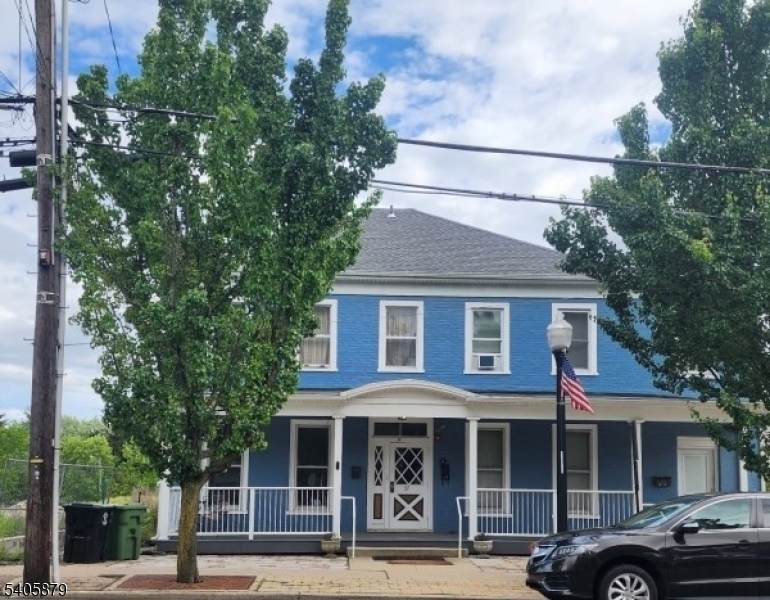 37 W Washington Ave - Photo 1