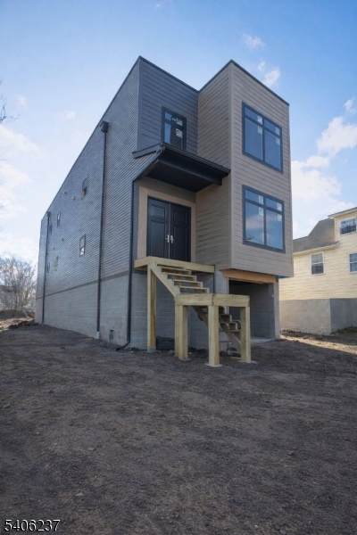 132 Holsman St - Photo 1
