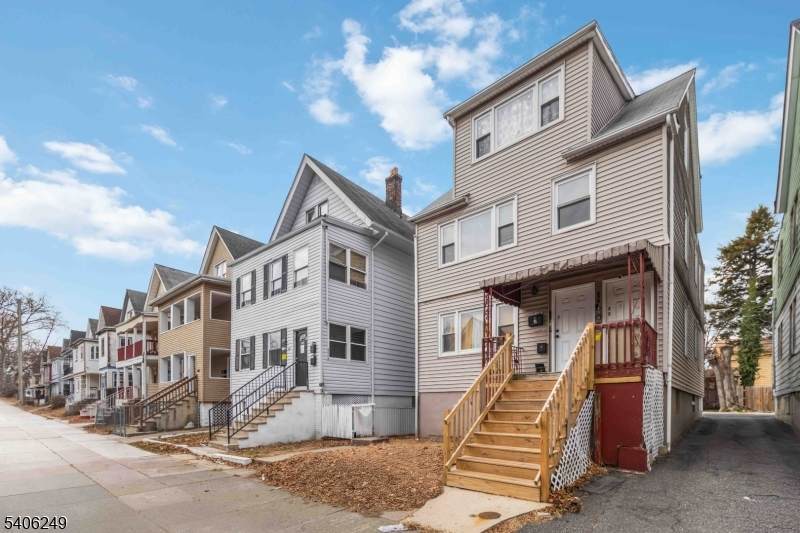 459 Norwood St - Photo 1