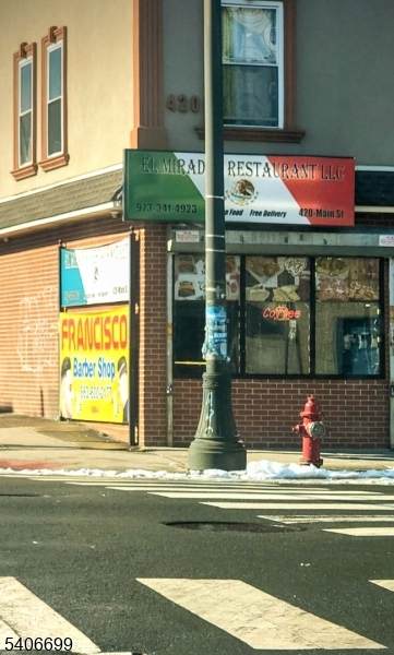 420 Main St - Photo 1