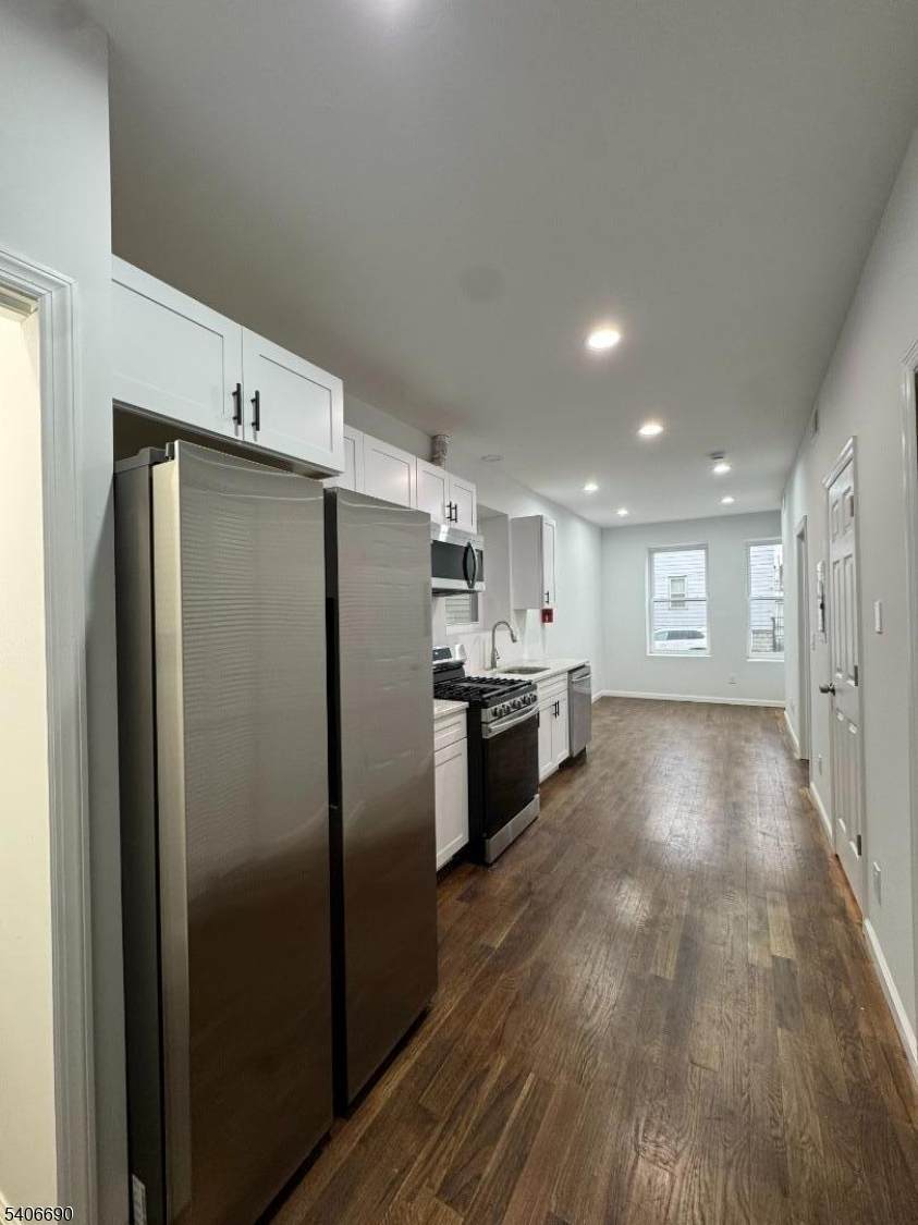 196 Malvern St - Photo 1