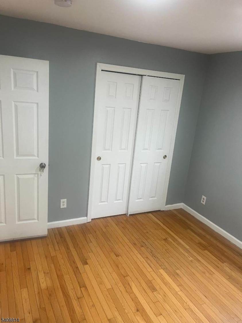 710 27th St - Photo 1