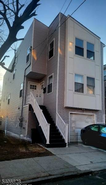 10 Shaw Ave - Photo 1