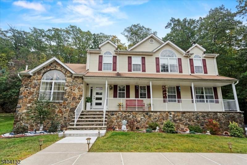 22 Cherbourg Dr - Photo 1