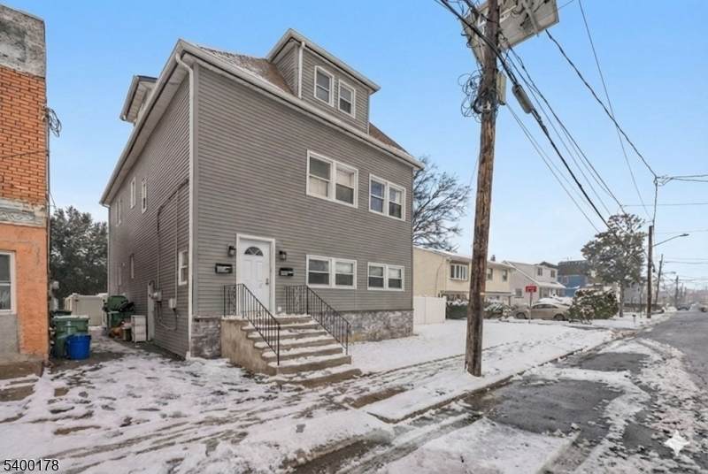1025 Rivington St - Photo 1