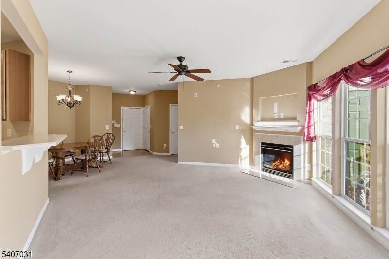 2 Steele Pl - Photo 1