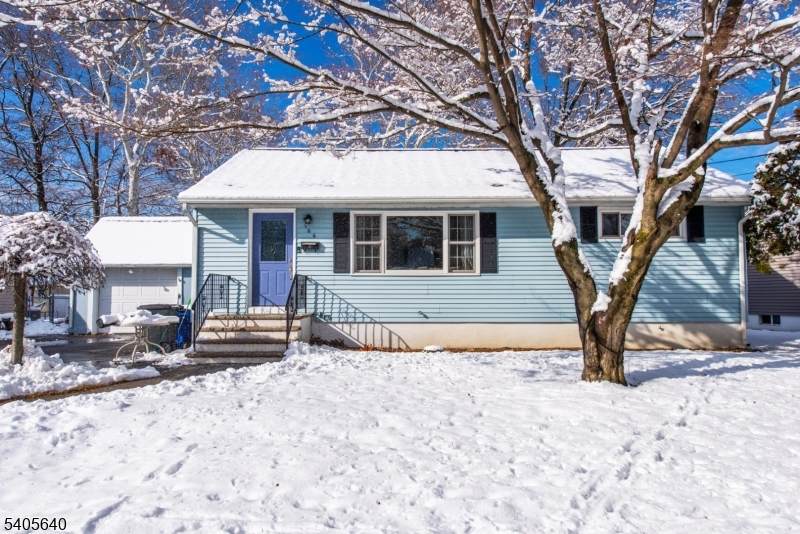 106 Riverview Ter - Photo 1