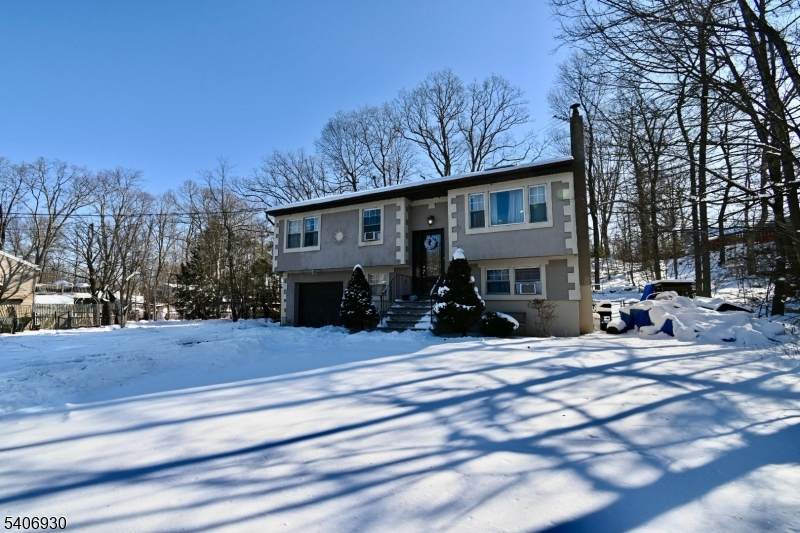 662 Canistear Rd - Photo 1