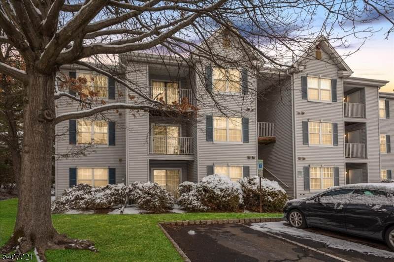 309 Stratford Pl - Photo 1