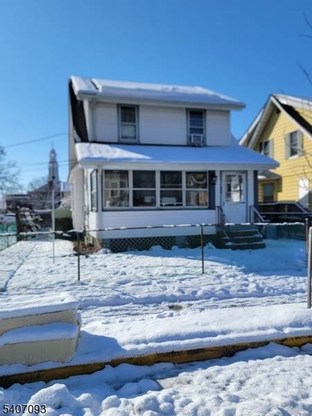 588 Harrison St - Photo 1