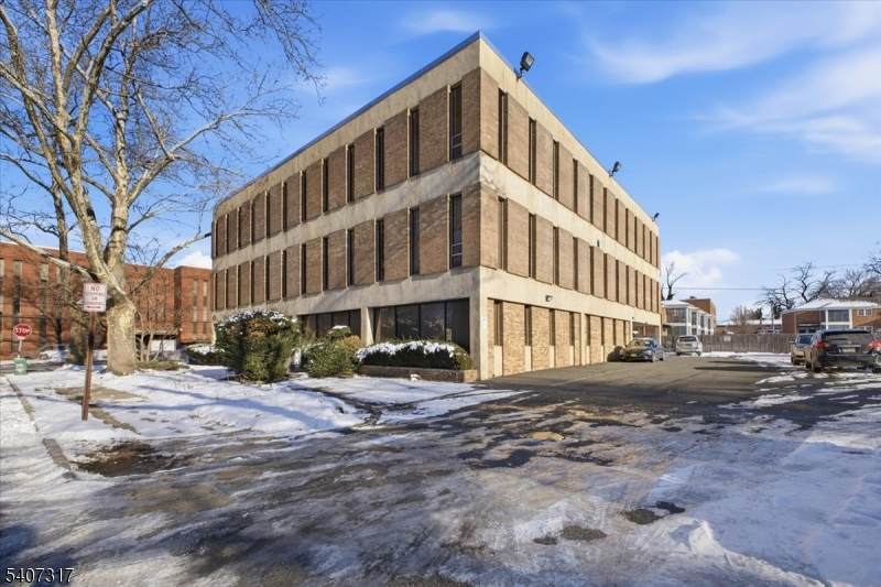 99 Morris Ave Unit 204 - Photo 1