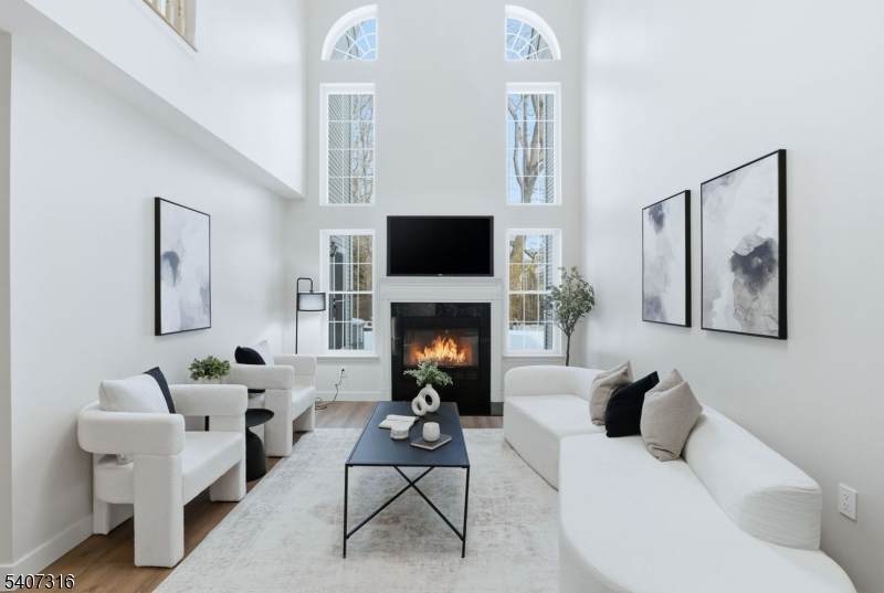 71 Washington Ct - Photo 1