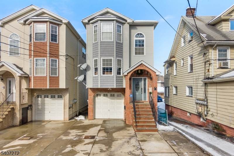 221 Westfield Ave - Photo 1