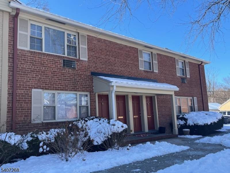 255 Main St - Photo 1