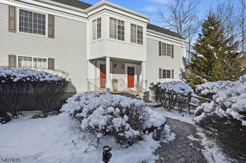 139 Riveredge Dr - Photo 1