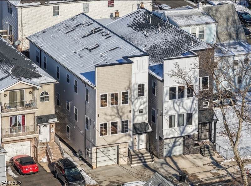 503 Delavan Ave - Photo 1